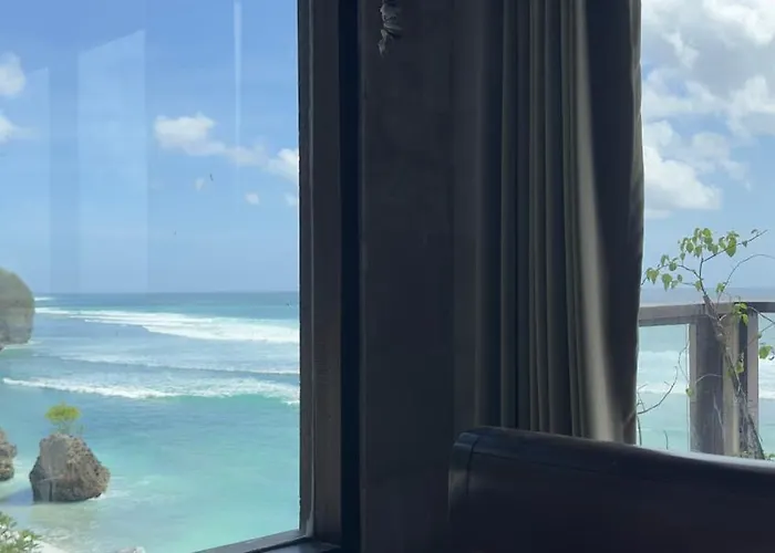 Bale Bingin Beachfront 3*